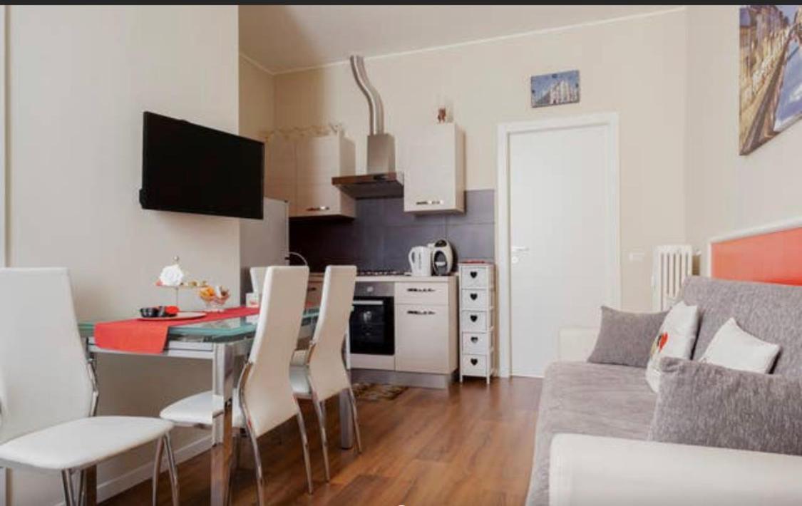 Rodica Comfort Home Milano Navigli Exterior foto
